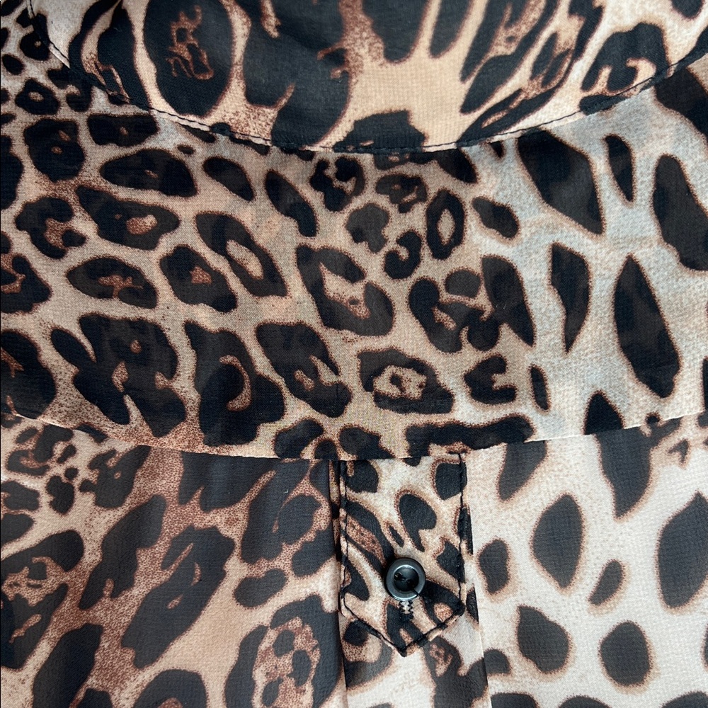 Xtaren Leopard Print Sheer Chiffon Roll Tab Sleeve Tunic Blouse - Picture 9 of 15